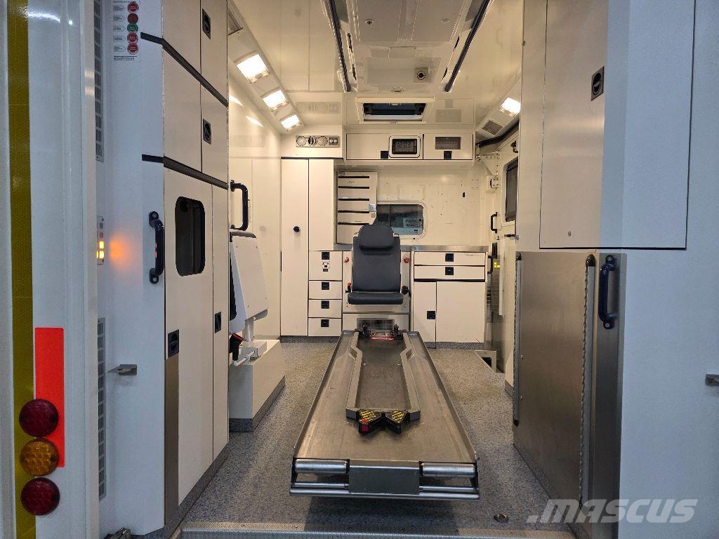 Mercedes-Benz Sprinter 516 CDI Ambulance Ambulances
