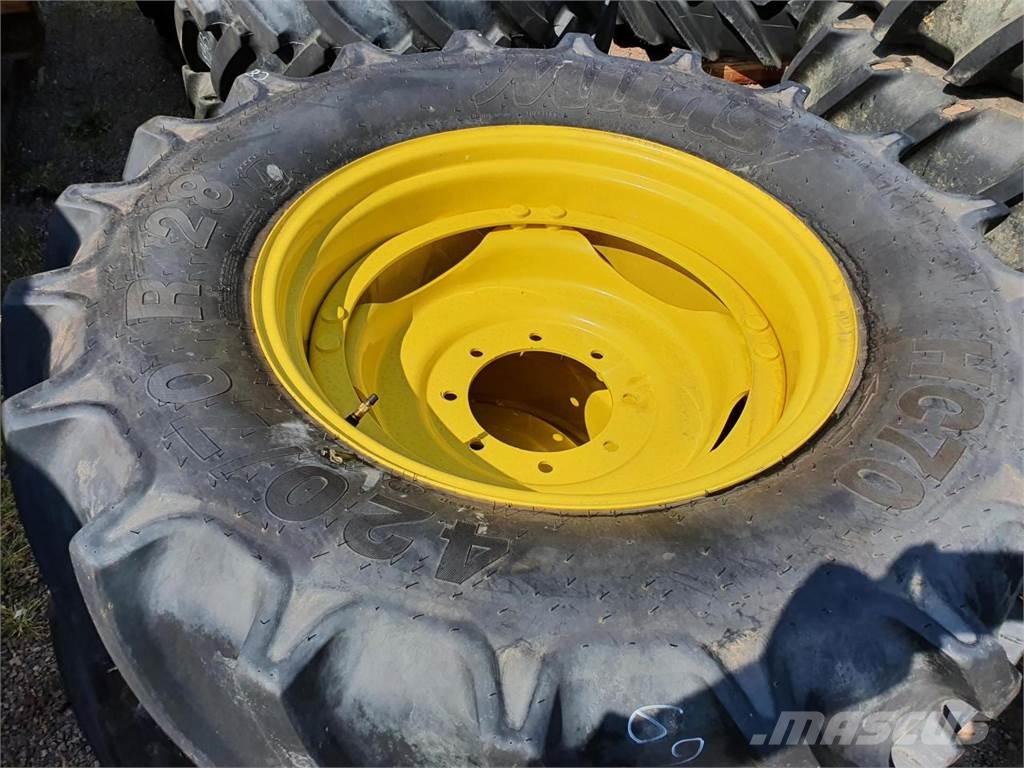 Mitas 420/70R28 x2 Tekerlekler