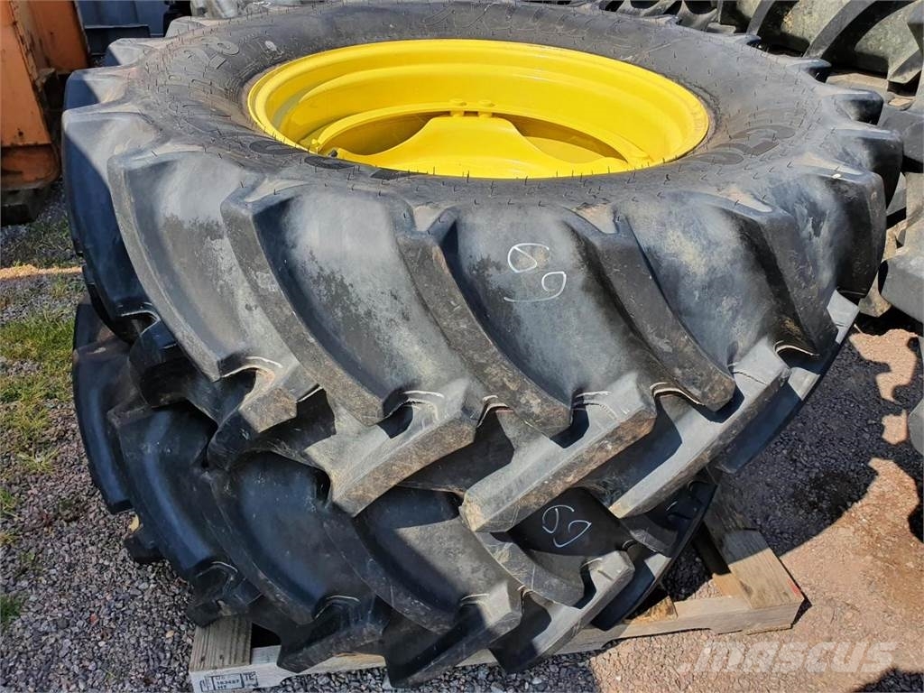 Mitas 420/70R28 x2 Tekerlekler