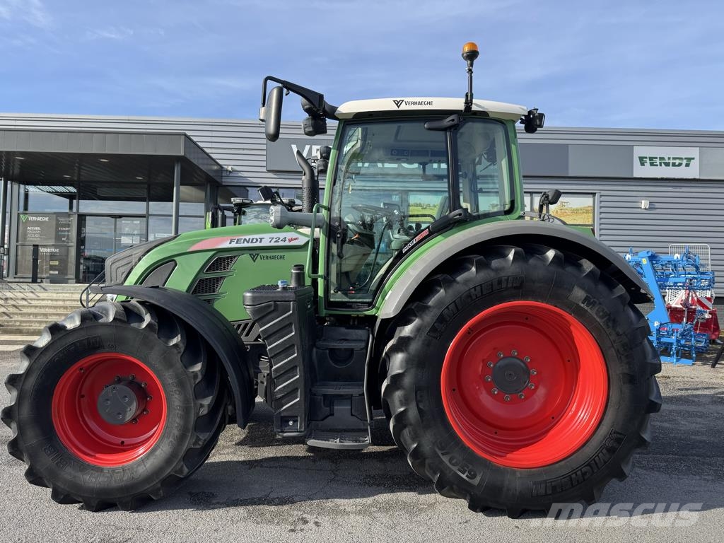 Fendt 724 VARIO PROFI + Traktorer