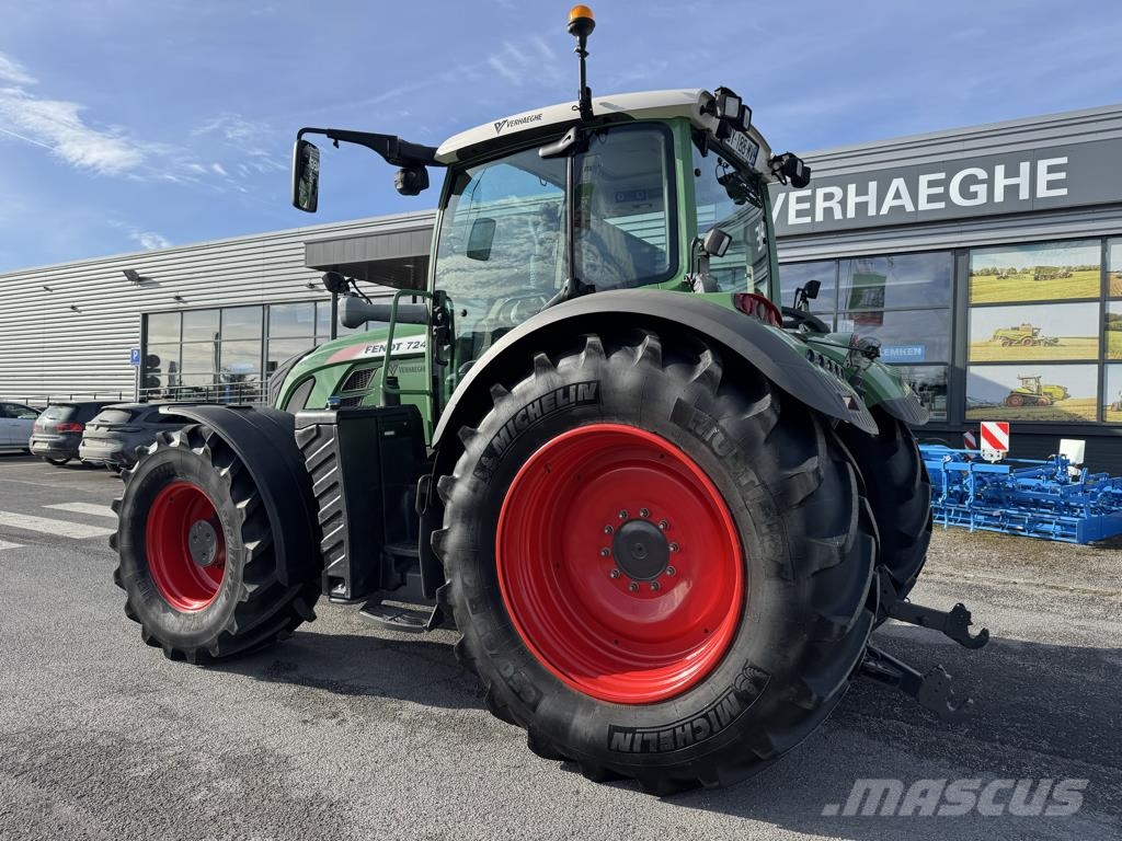 Fendt 724 VARIO PROFI + Трактори