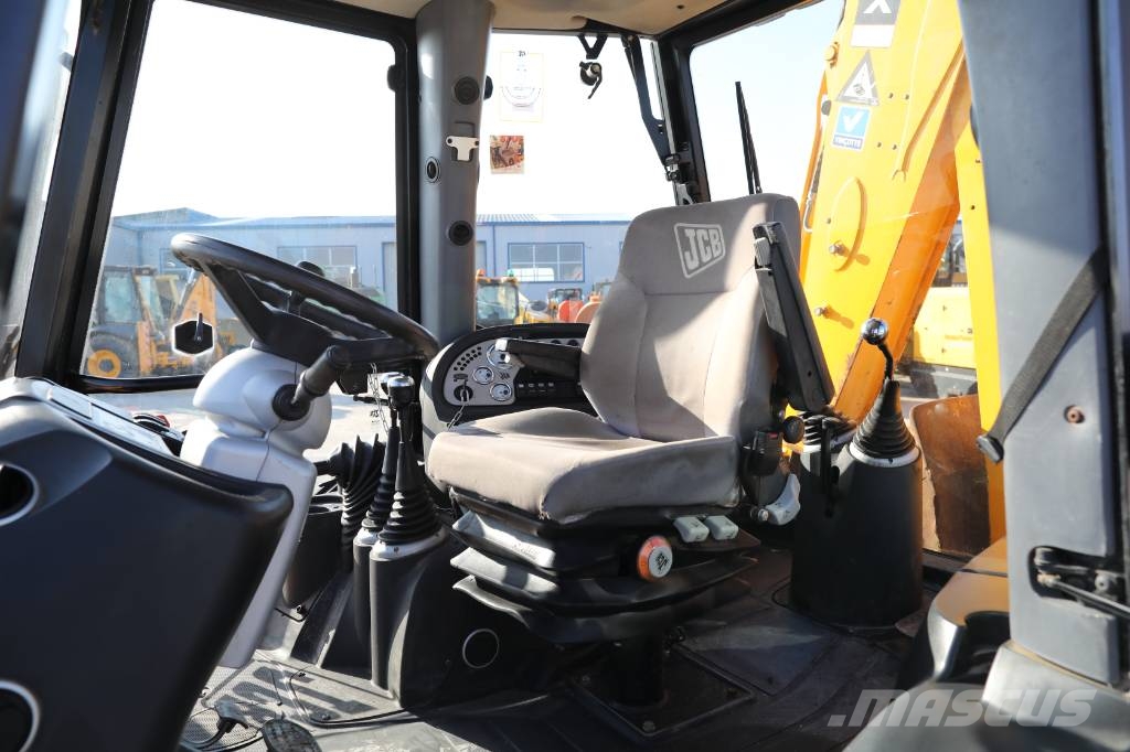 JCB 3 CX 4 T Ekskavaatorlaadurid