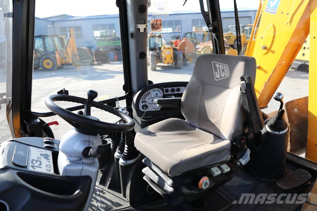 JCB 3 CX 4 T Ekskavaatorlaadurid
