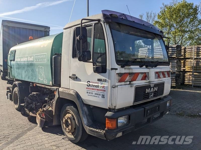 MAN 12.163 Kehrmaschine Erstzulassung 2000 Cestni pometači