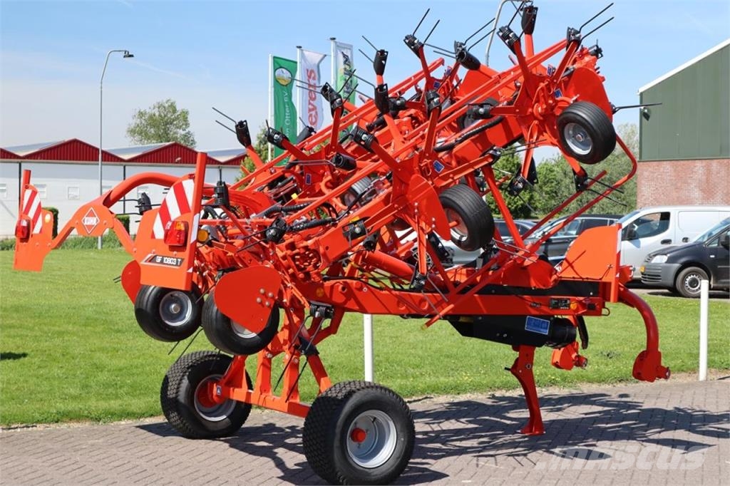 Kuhn GF10803T SCHUDDER 耙與翻草機