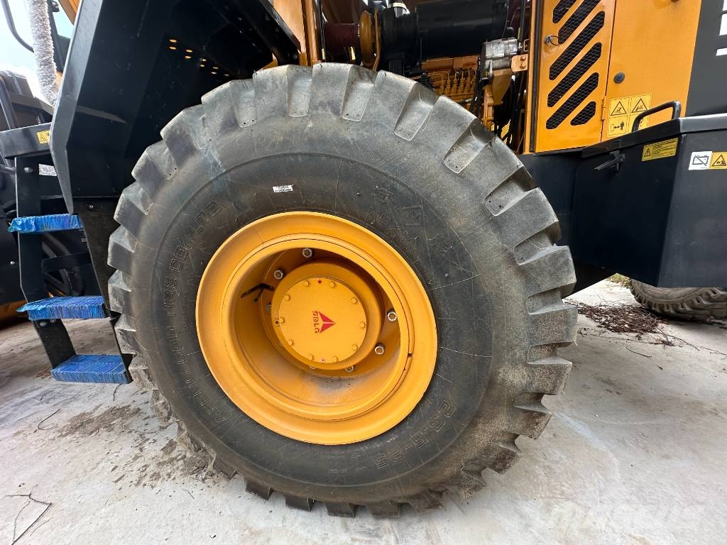 SDLG LG 956 L   Plenty of wheel loaders in stock Gumikerekes homlokrakodók