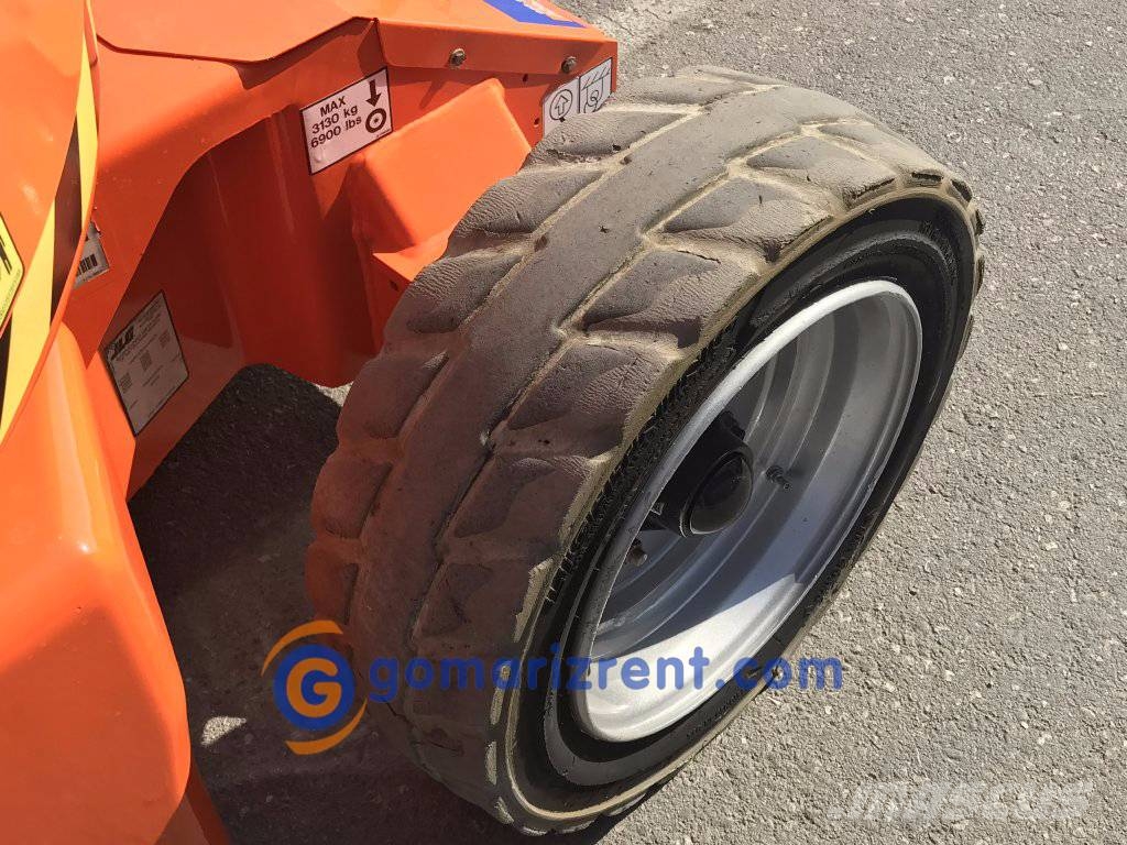 JLG E 450 AJ Колінчаті підйомники