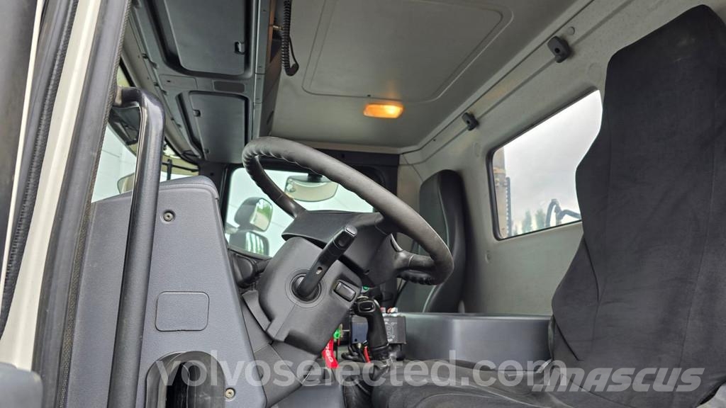 Scania P-serie شاحنات الرافعات الخطافية