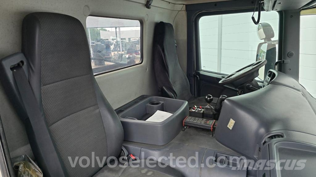 Scania P-serie شاحنات الرافعات الخطافية