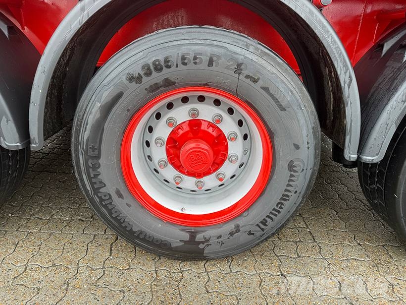 Kel-Berg Tipper / Alukastenmulde Kipper 83 m3 Semirremolques de volteo