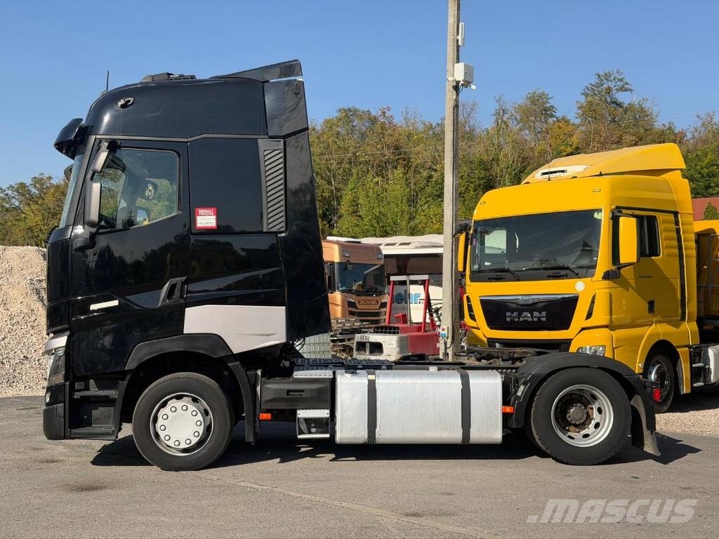 Renault T480 وحدات الجر