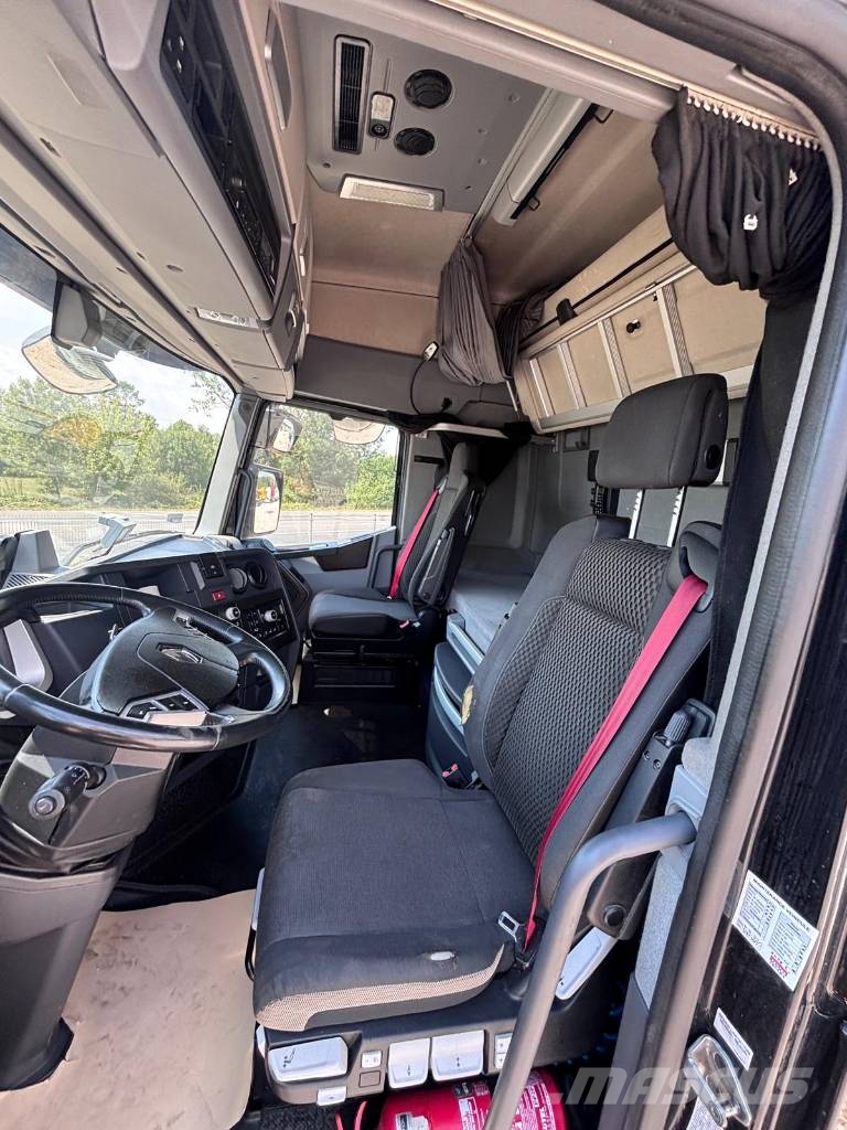 Renault T480 وحدات الجر