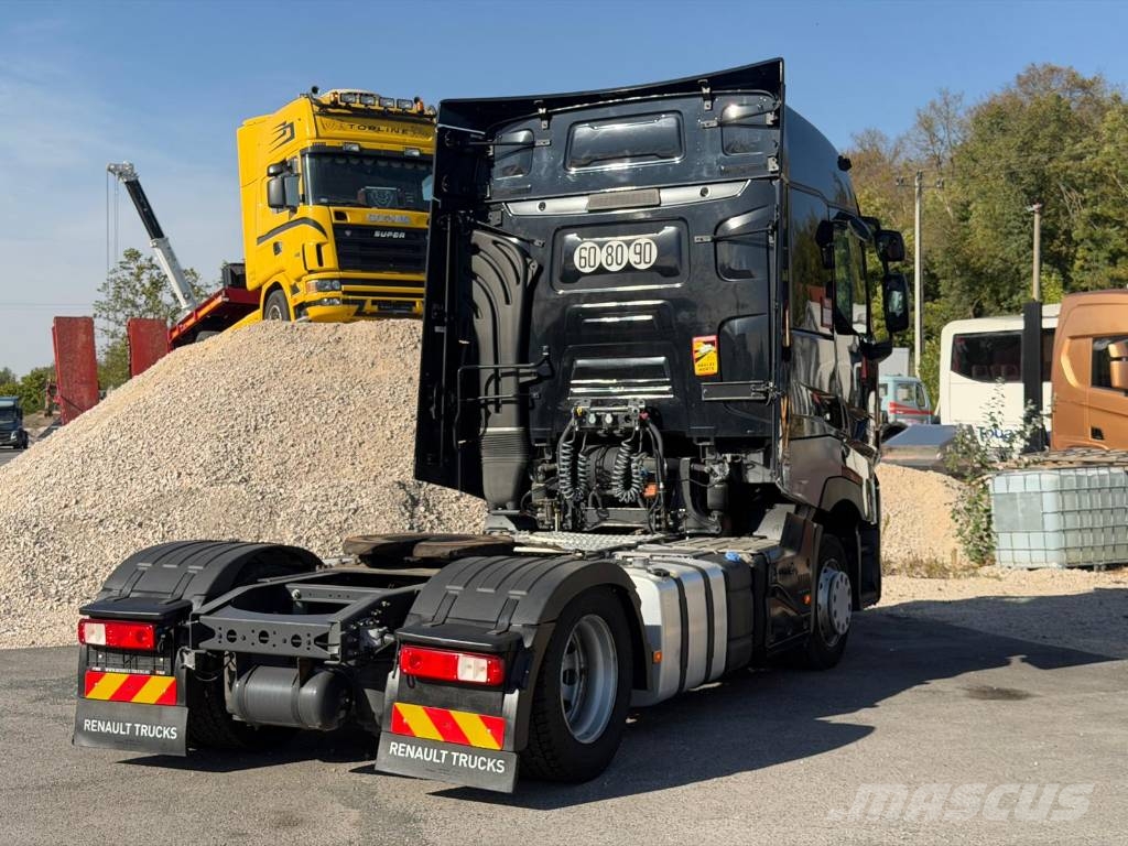 Renault T480 وحدات الجر