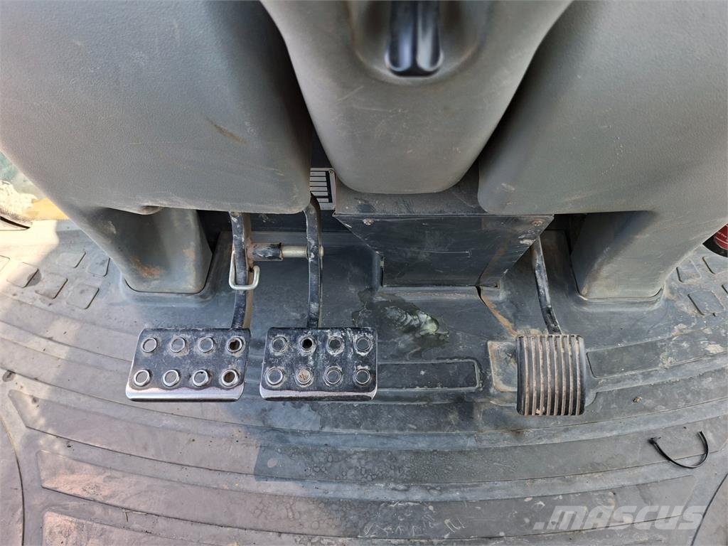 Komatsu WB 97 S - 5 4X4 معدات البناء - غير ذلك