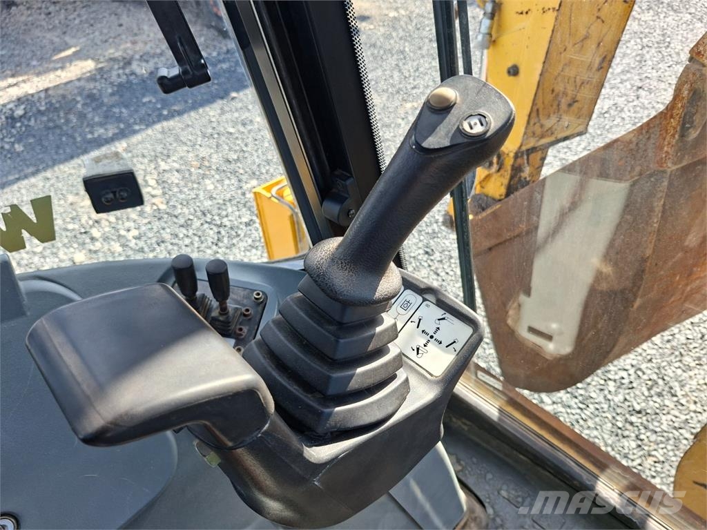 Komatsu WB 97 S - 5 4X4 معدات البناء - غير ذلك