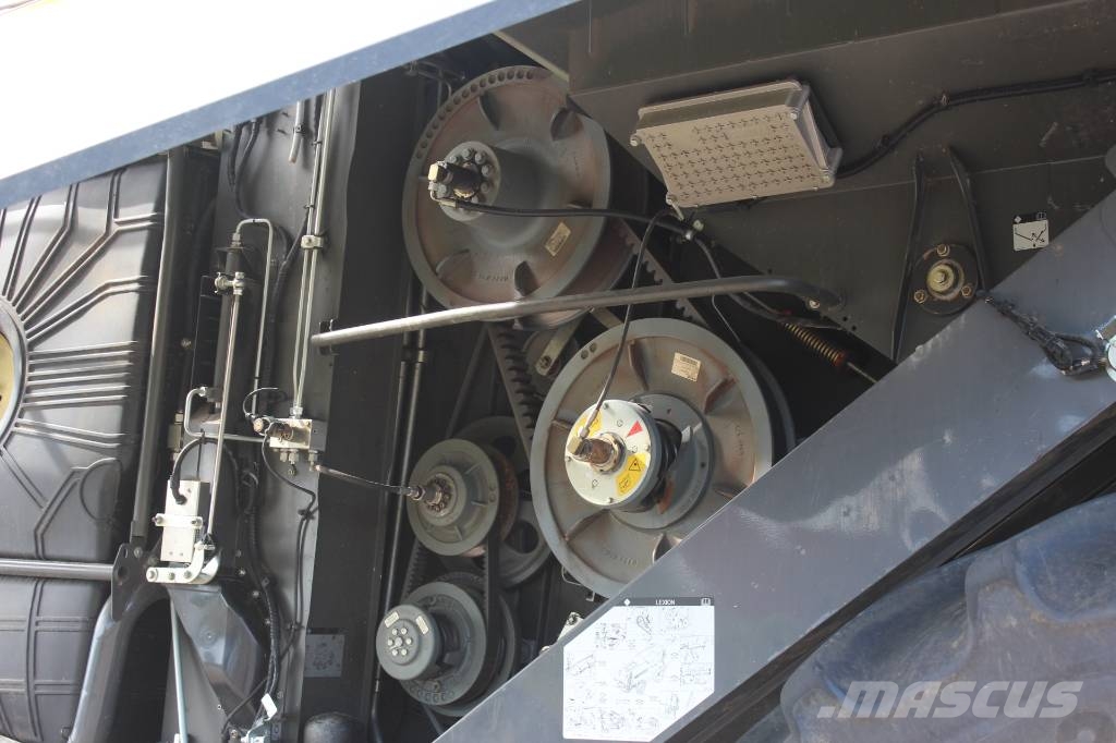 CLAAS Lexion 6900 Θεριζοαλωνιστικές μηχανές