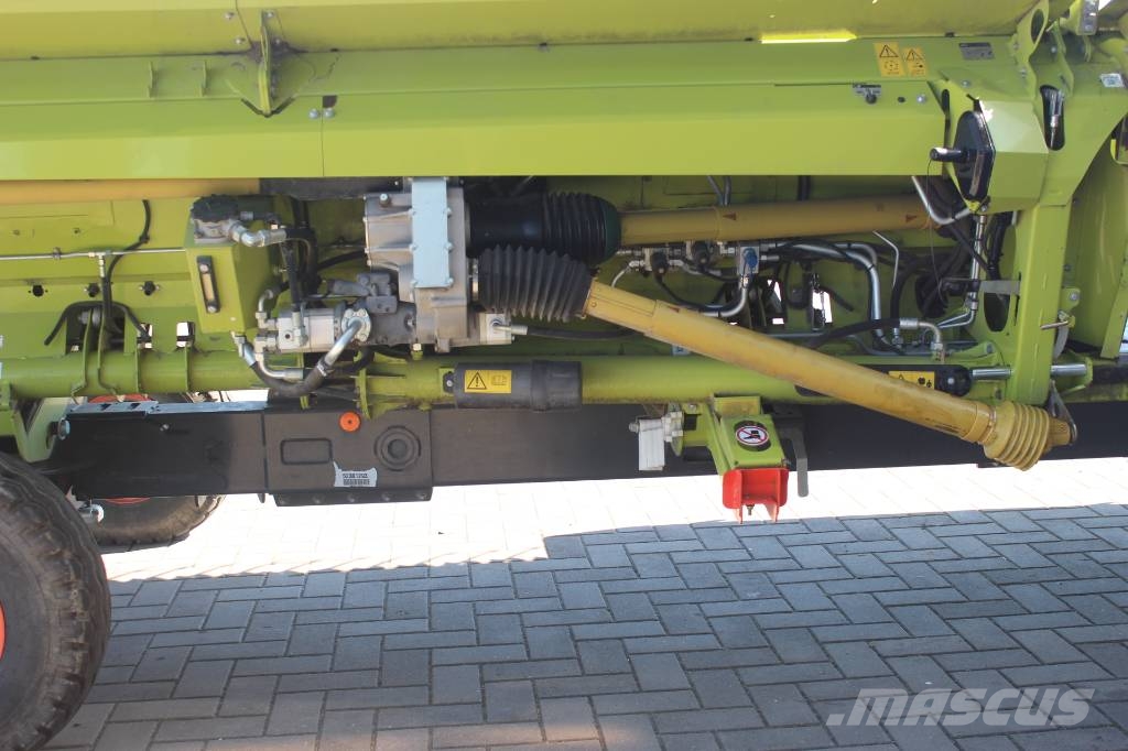 CLAAS Lexion 6900 Θεριζοαλωνιστικές μηχανές