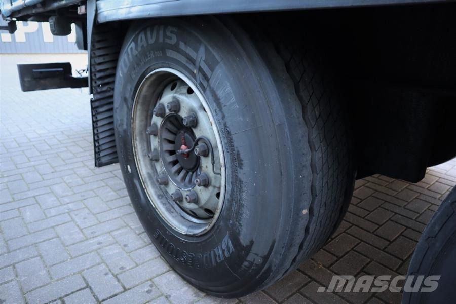 Krone SD Dutch Registration, 3-Axle, Lift Axle, Air Susp Kapell trailer/semi