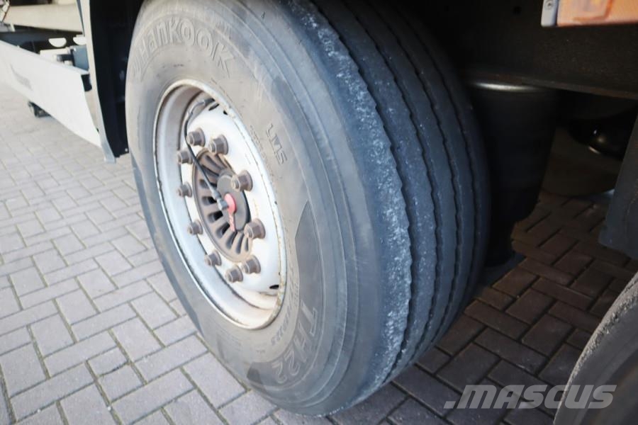 Krone SD Dutch Registration, 3-Axle, Lift Axle, Air Susp Curtainsider trailers