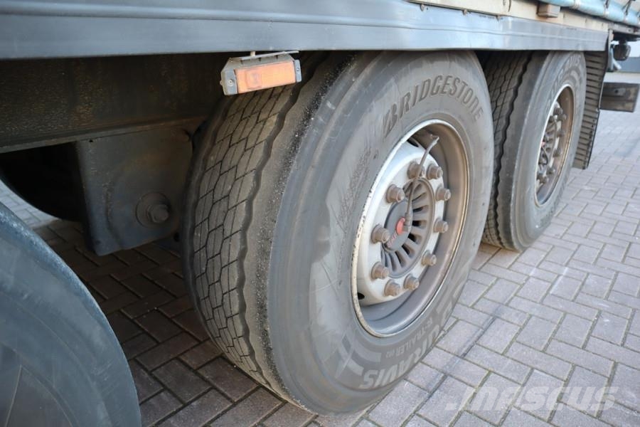 Krone SD Dutch Registration, 3-Axle, Lift Axle, Air Susp Curtainsider trailers