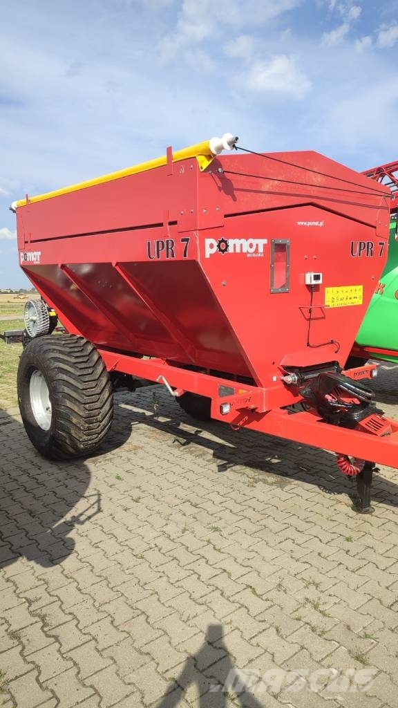Pomot UPR 7 T fertilizer and lime spreader Mineralinių trąšų barstytuvai