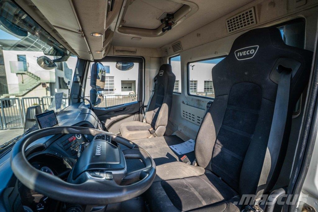 Iveco X-WAY 460 - HYVA - 91000 KM Treileri ar āķi