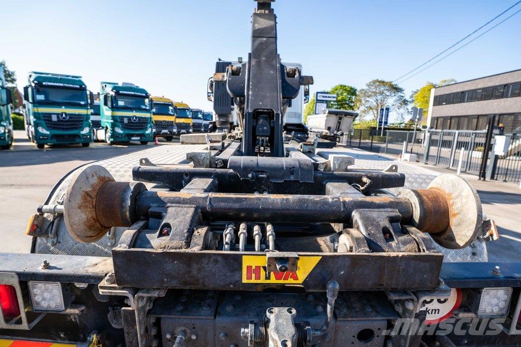 Iveco X-WAY 460 - HYVA - 91000 KM Treileri ar āķi