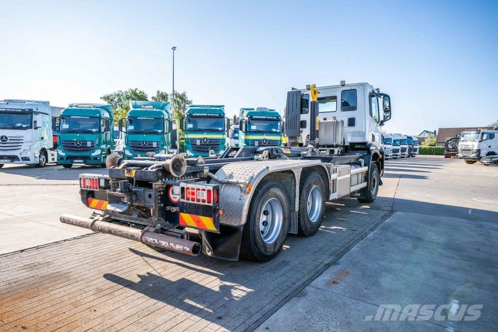 Iveco X-WAY 460 - HYVA - 91000 KM Treileri ar āķi