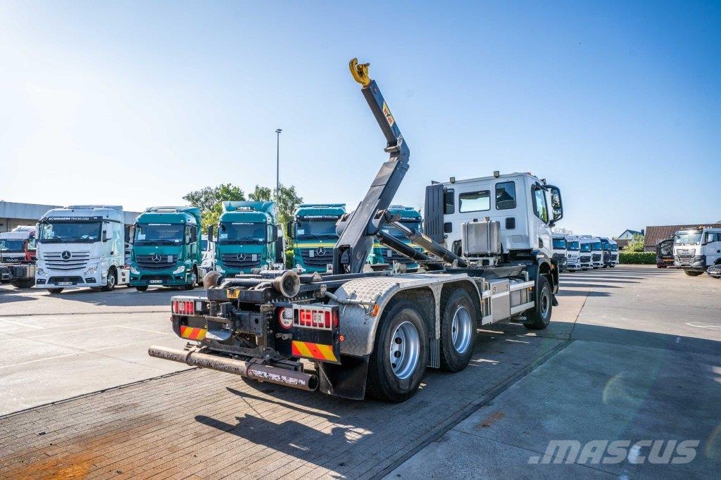 Iveco X-WAY 460 - HYVA - 91000 KM Treileri ar āķi