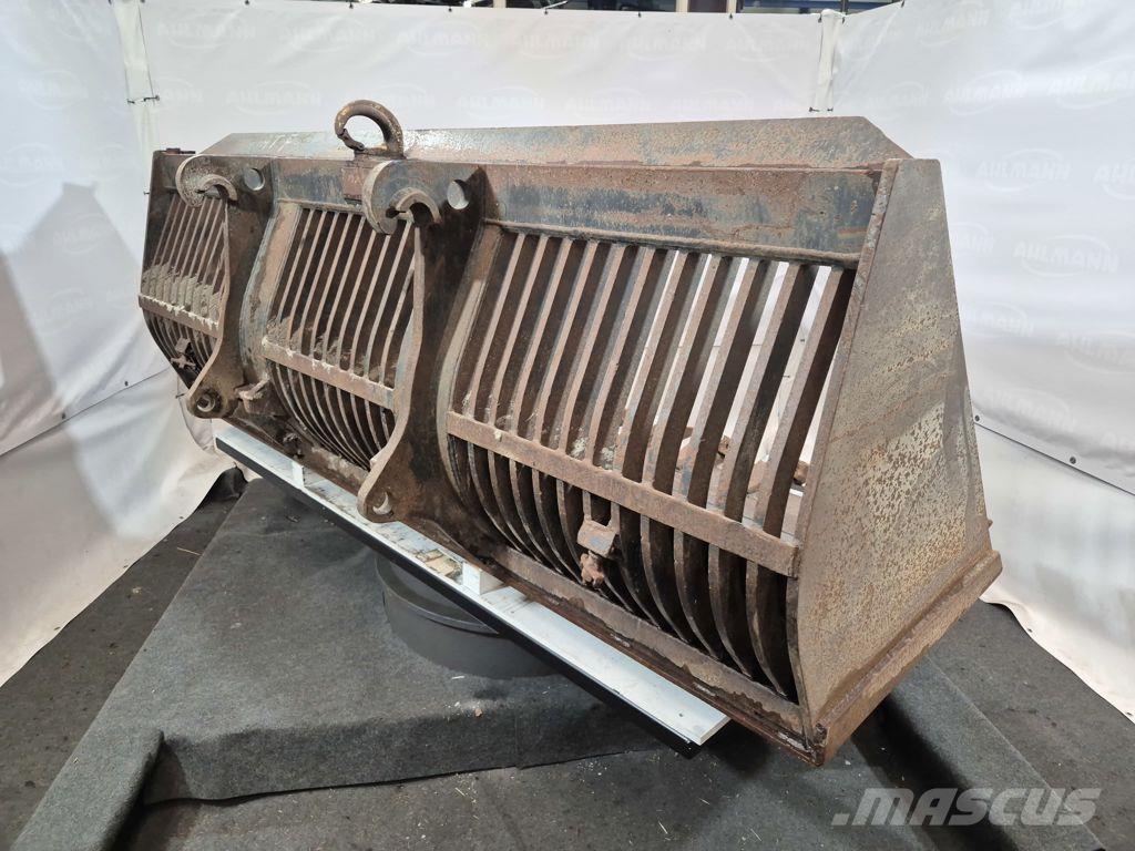 Ahlmann AZ210 Puinbak met tanden Skovle