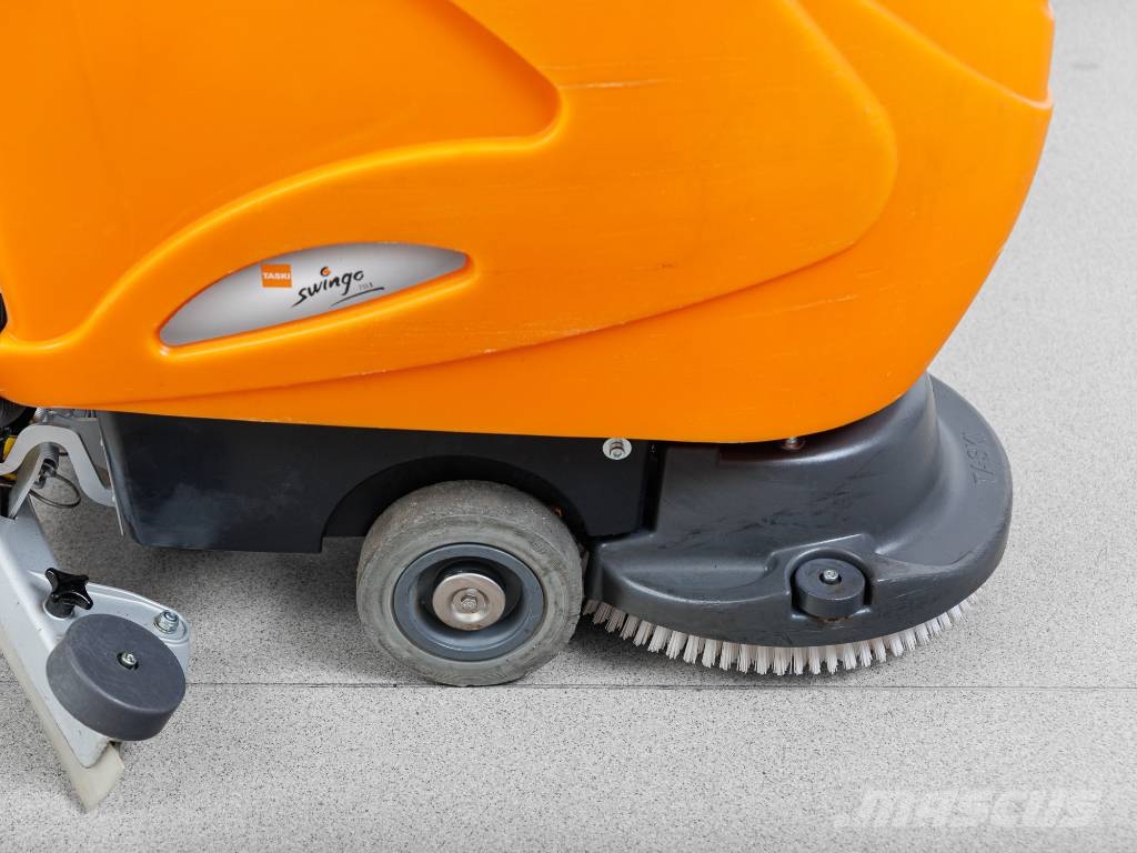 Taski SWINGO 755 B - NEW BATTERIES Strojevi za čiščenje i ribanje podova