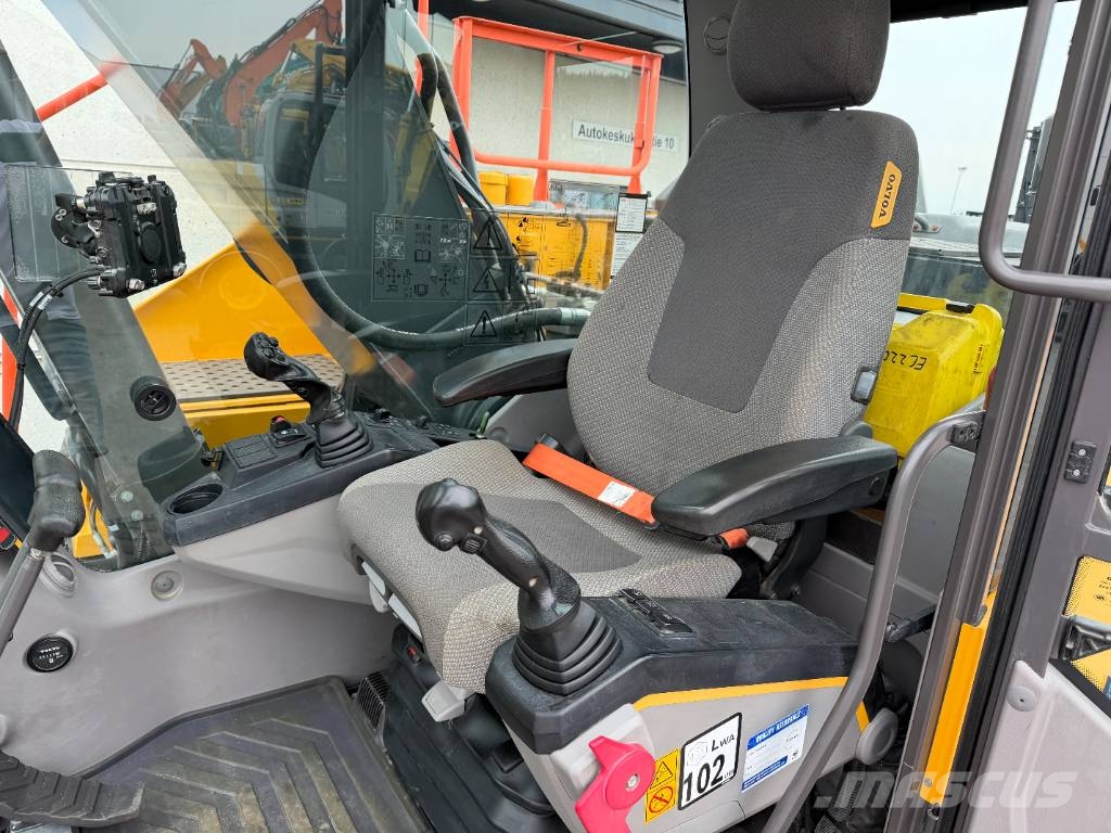 Volvo EC 220EL Todella siisti Excavadoras sobre orugas