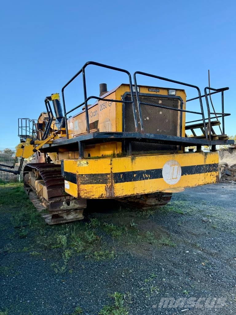 CAT GP2050 掘溝機