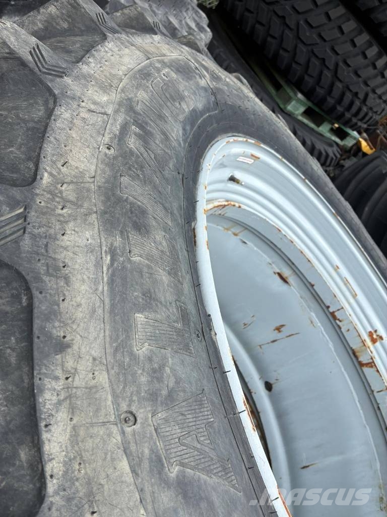 Alliance Tvillingehjul 480/80R46 med 8 låse Riepas, riteņi un diski