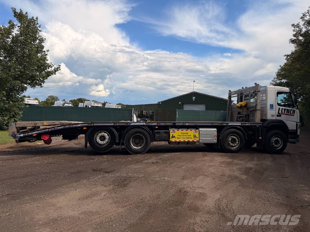 Volvo FM 380 8 X 2 Beavertail Flatbed Cheesewedge Camiones de superficie plana/cabrestantes