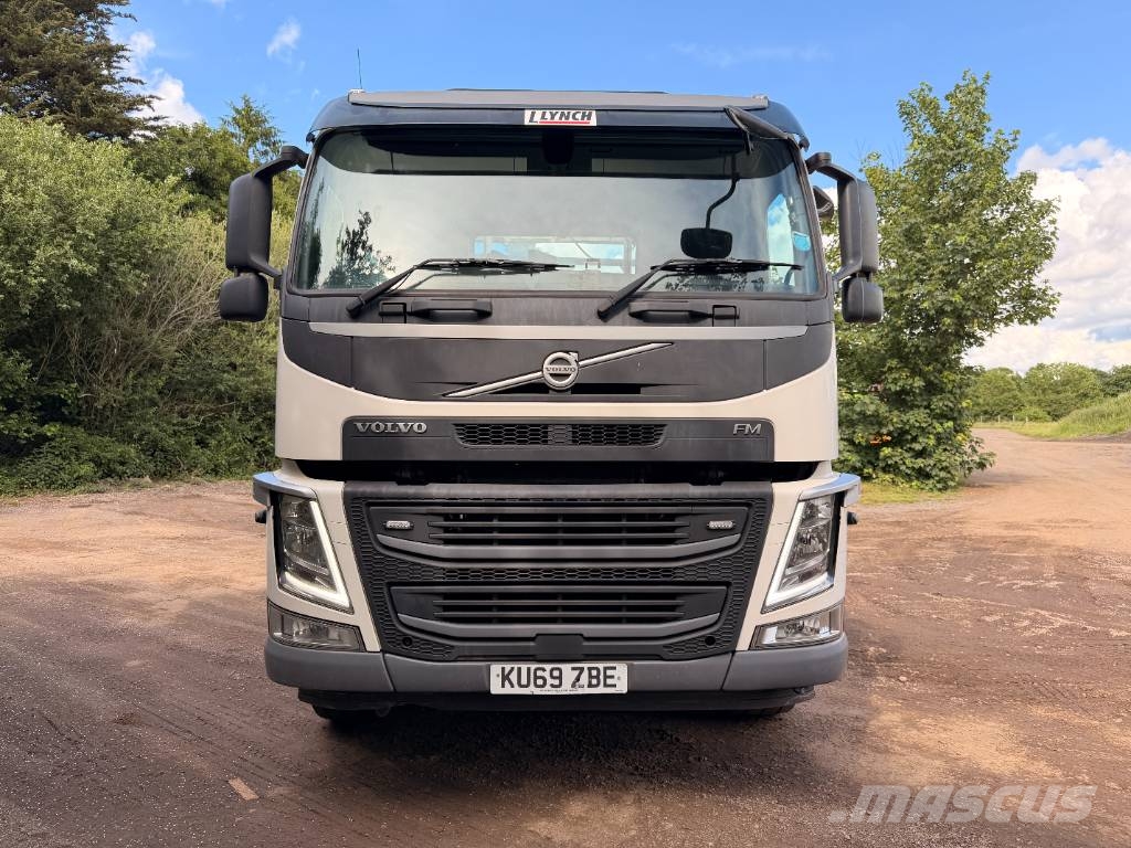 Volvo FM 380 8 X 2 Beavertail Flatbed Cheesewedge Camiones de superficie plana/cabrestantes