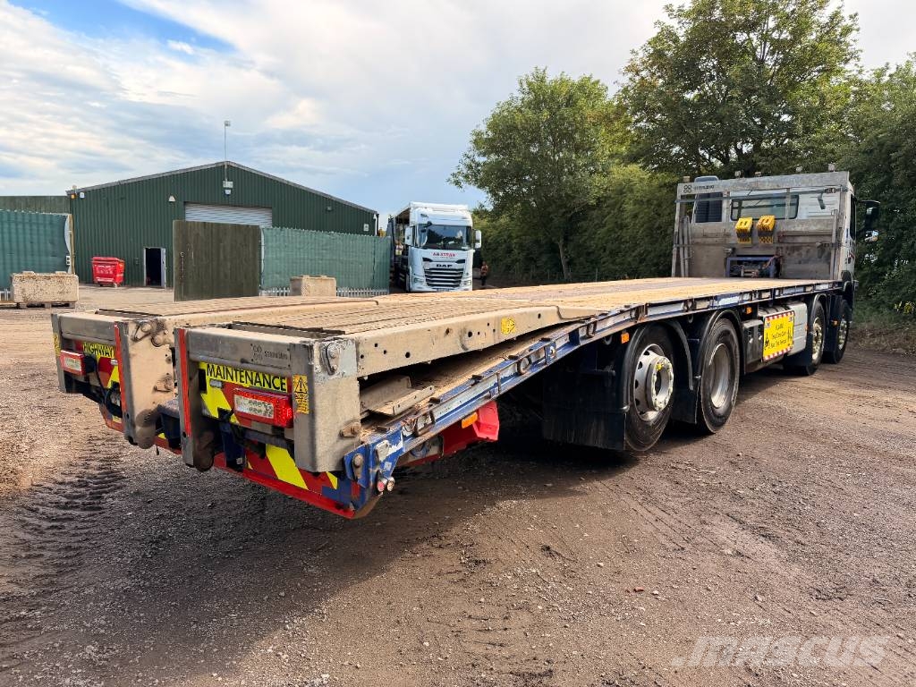 Volvo FM 380 8 X 2 Beavertail Flatbed Cheesewedge Camiones de superficie plana/cabrestantes