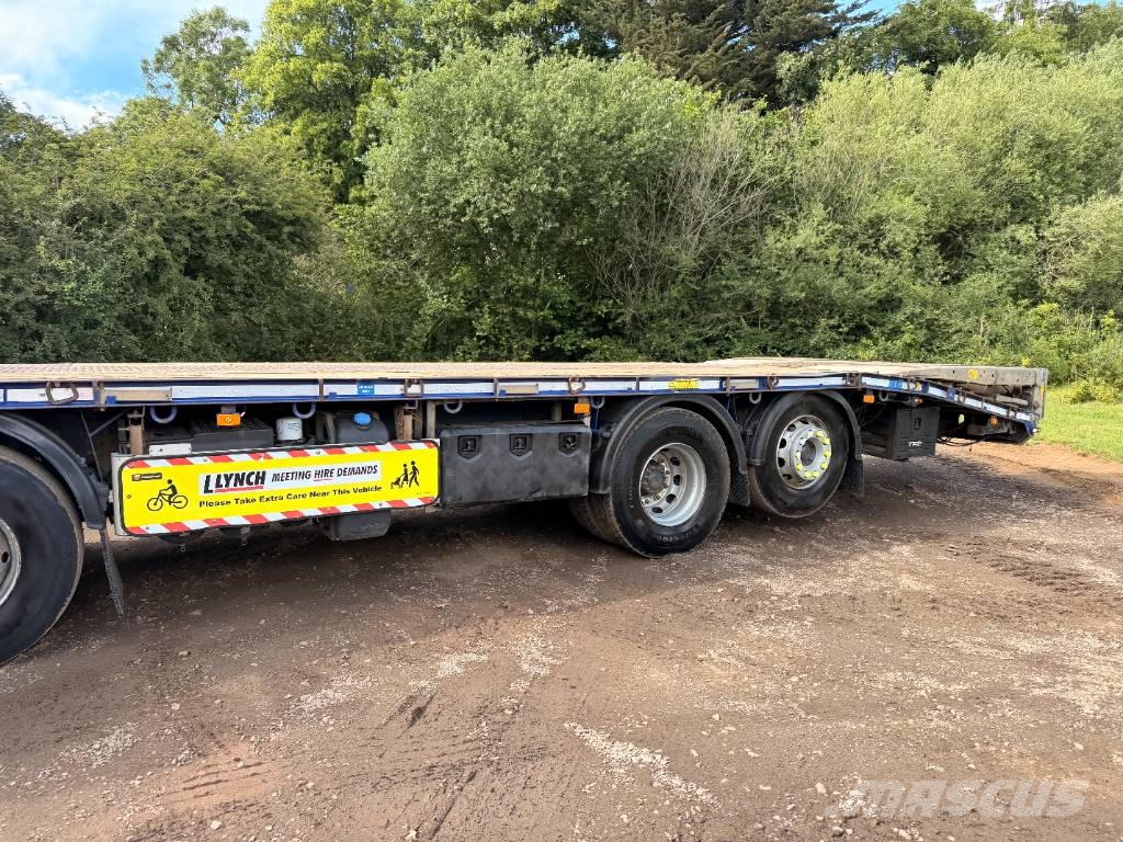 Volvo FM 380 8 X 2 Beavertail Flatbed Cheesewedge Camiones de superficie plana/cabrestantes