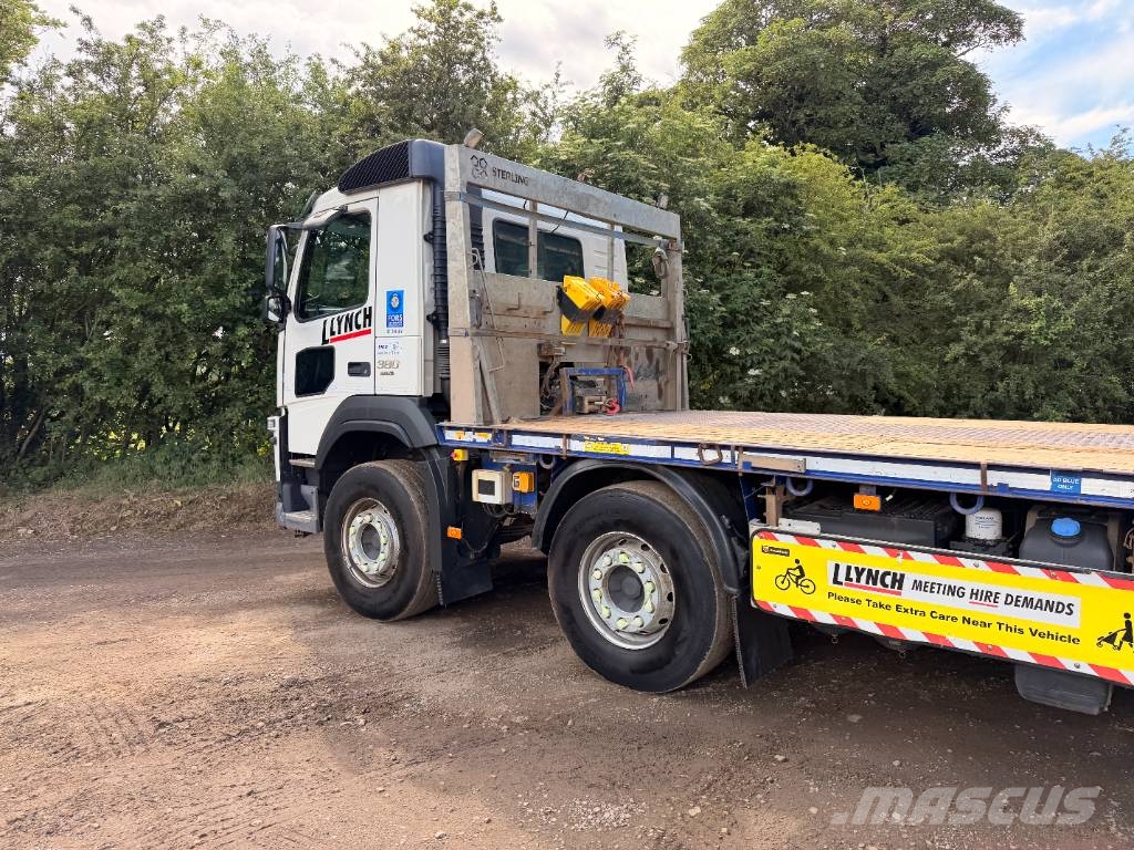 Volvo FM 380 8 X 2 Beavertail Flatbed Cheesewedge Camiones de superficie plana/cabrestantes