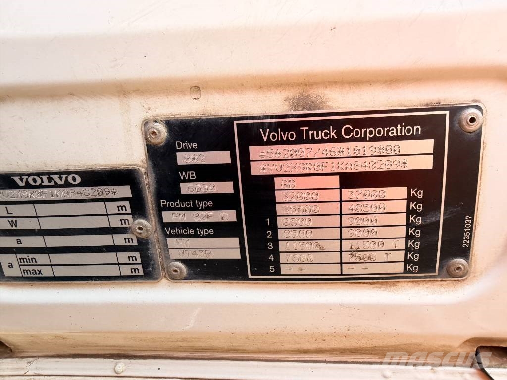 Volvo FM 380 8 X 2 Beavertail Flatbed Cheesewedge Camiones de superficie plana/cabrestantes