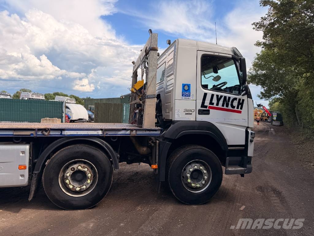 Volvo FM 380 8 X 2 Beavertail Flatbed Cheesewedge Camiones de superficie plana/cabrestantes