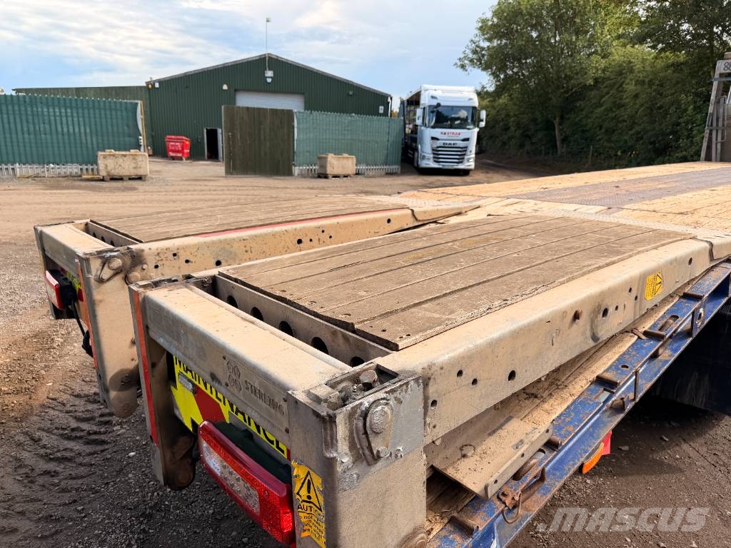 Volvo FM 380 8 X 2 Beavertail Flatbed Cheesewedge Camiones de superficie plana/cabrestantes