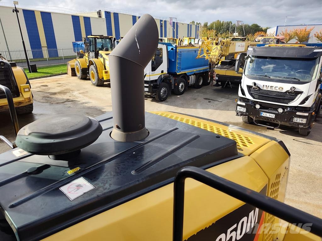 CAT 950M . Radlader