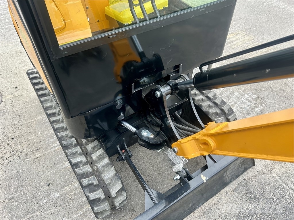 JPC HT18 HYTILLÄ KUIN UUSI Mini rýpadla < 7t