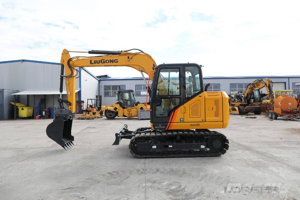 LiuGong 9075F Midi bageri 7t – 12t