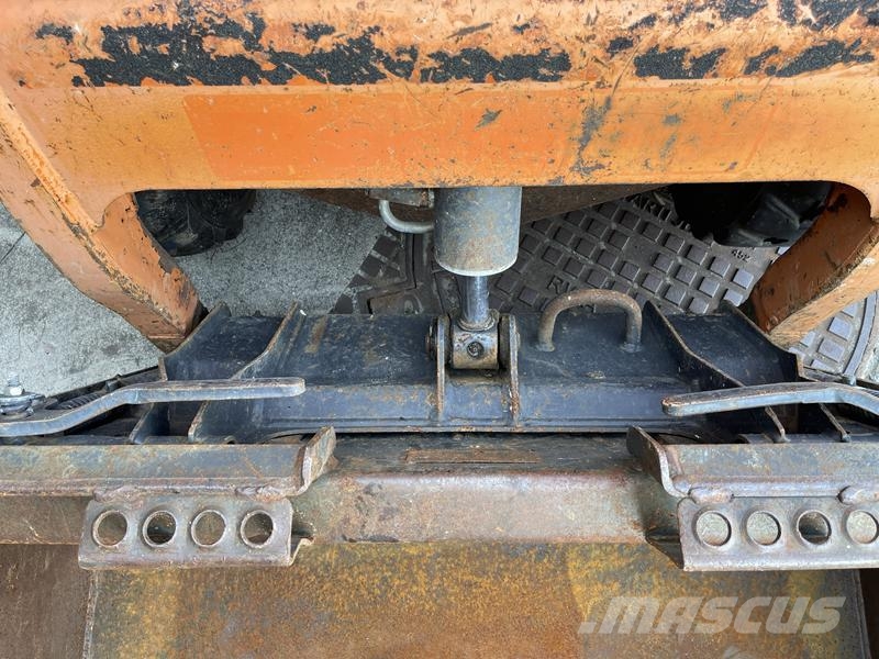 Bobcat S 70 Kompaktrakodók