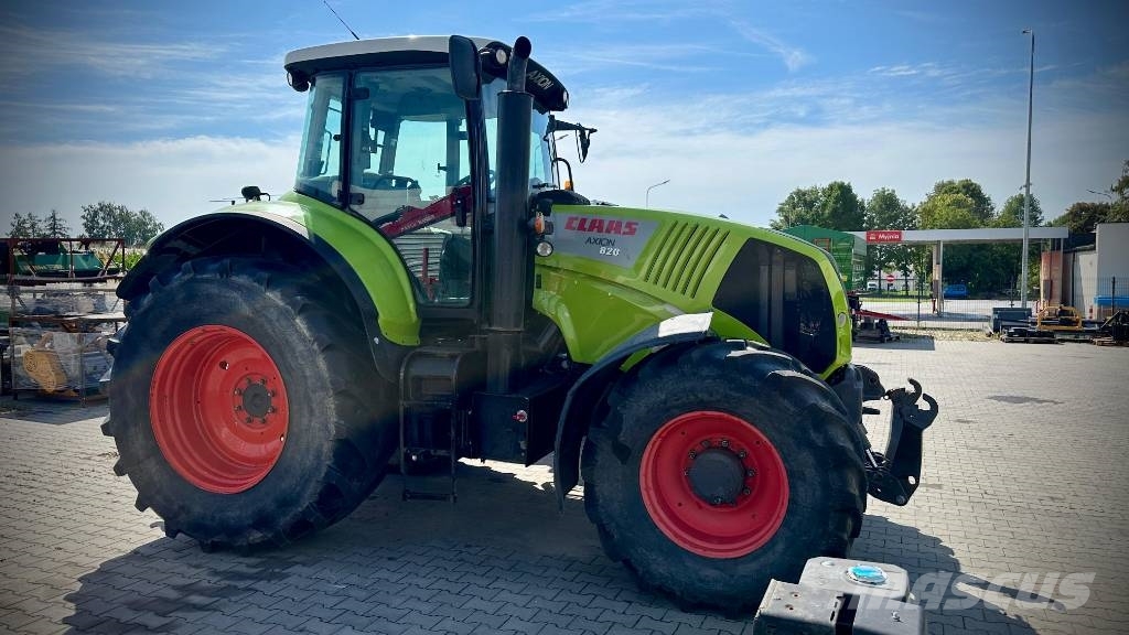 CLAAS Axion 820 Cmatic Tractores