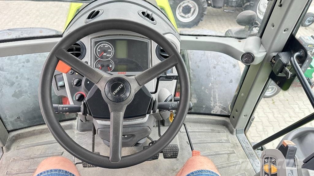 CLAAS Axion 820 Cmatic Tractores