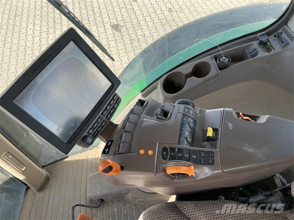 John Deere 7310R الجرارات