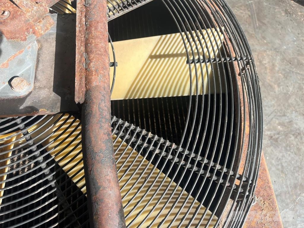 Liebherr A934 combi cooler 10413274 Hűtők